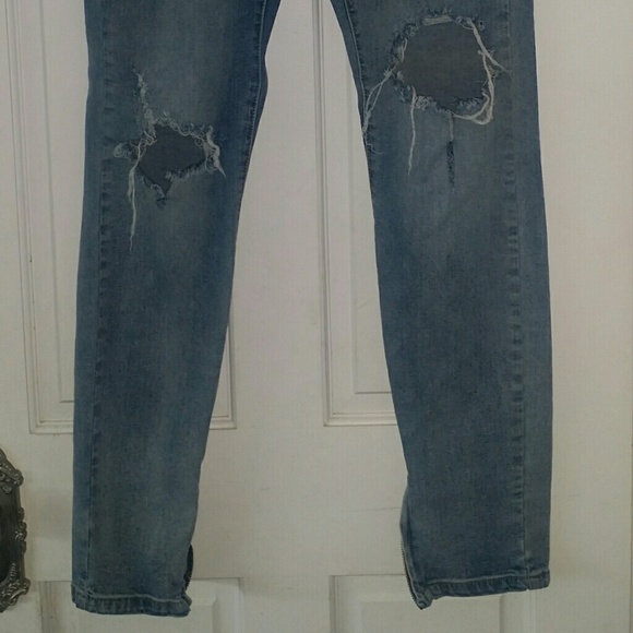 GUESS Jeans - Picture 3 of 5